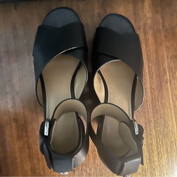 Marc Fisher Chic Black Leather Wedge Sandals. Women’s size 6.5 - Picture 8 of 13